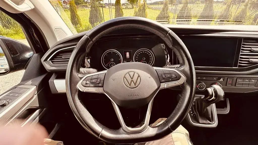 Gebraucht VW Multivan 150 PS (110 kW) 2020 Schwarz Van / Kleinbus