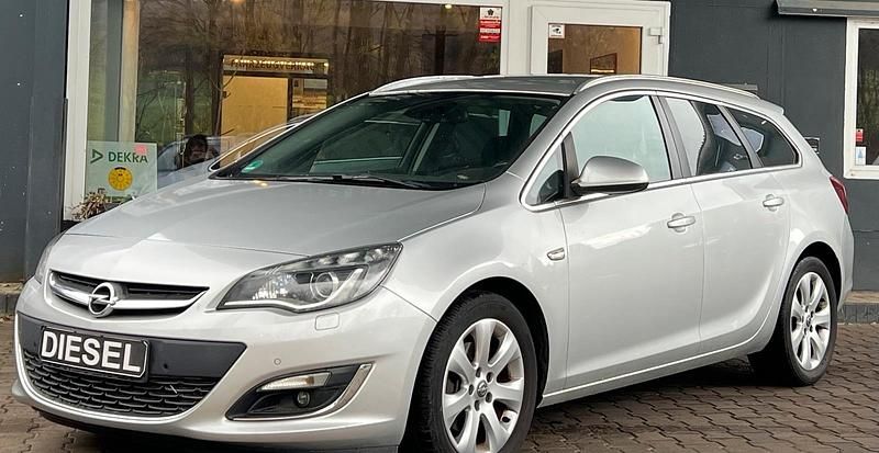 Gebraucht Opel Astra 110 PS (80 kW) 2014 Silber Kombi