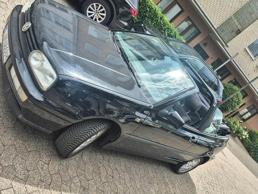 Gebraucht VW Golf Cabriolet 90 PS (66 kW) 1995 Schwarz Cabrio