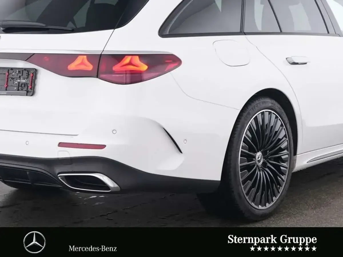 Gebraucht Mercedes E300 AMG 313 PS (230 kW) 2025 Unilack polarweiß Kombi
