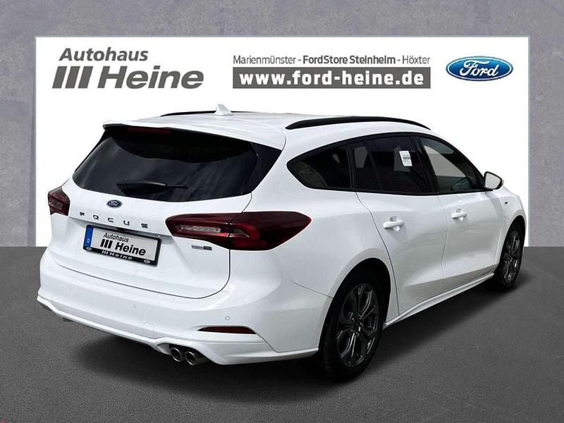 Gebraucht Ford Focus ST-Line 125 PS (91 kW) 2022 Frozen white Kombi