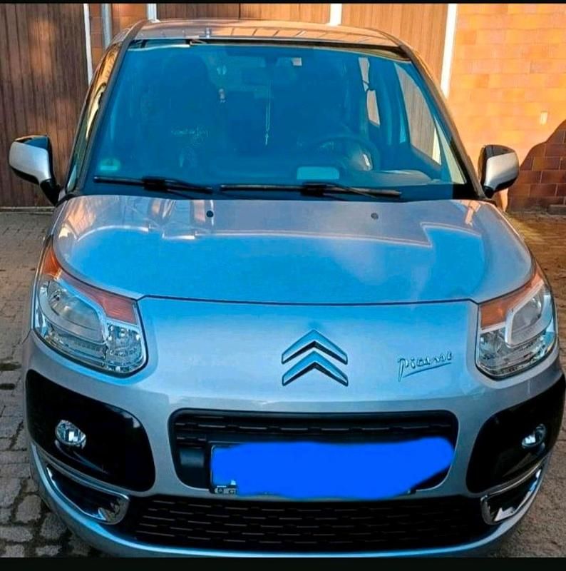Silber Gebraucht 2011 Citroën C3 Picasso Van / Kleinbus | 4.500 € (Fairer Preis) - Bild 1/4