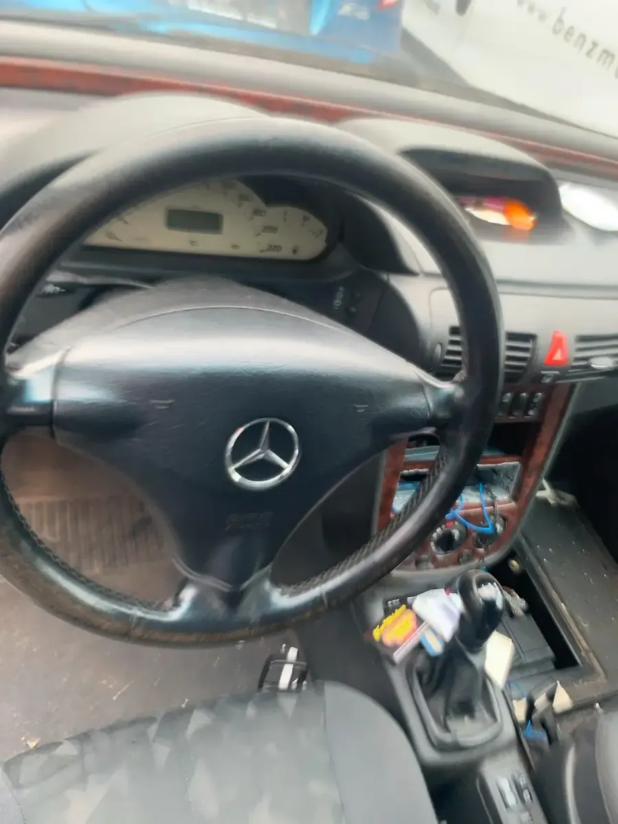 Gebraucht Mercedes Vaneo 125 PS (91 kW) 2002 Silber Van / Kleinbus