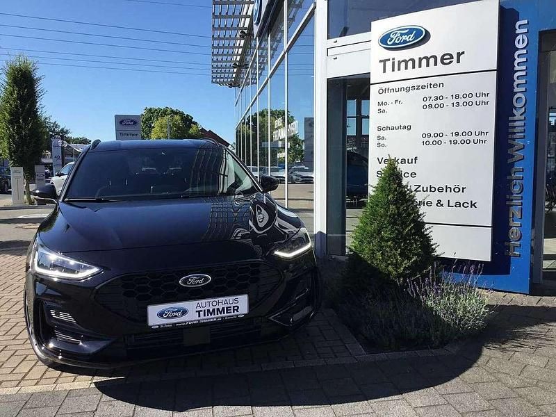 Gebraucht Ford Focus ST-Line 155 PS (114 kW) 2022 Agate black metallic Kombi
