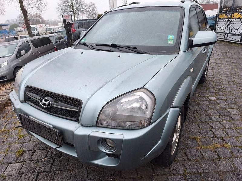Grün Gebraucht 2008 Hyundai Tucson GLS SUV | 1.900 € (Superpreis) - Bild 1/4