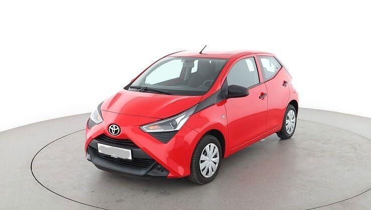 Rot Gebraucht 2019 Toyota Aygo X-play Kleinwagen | 7.500 € (Fairer Preis) - Bild 1/4