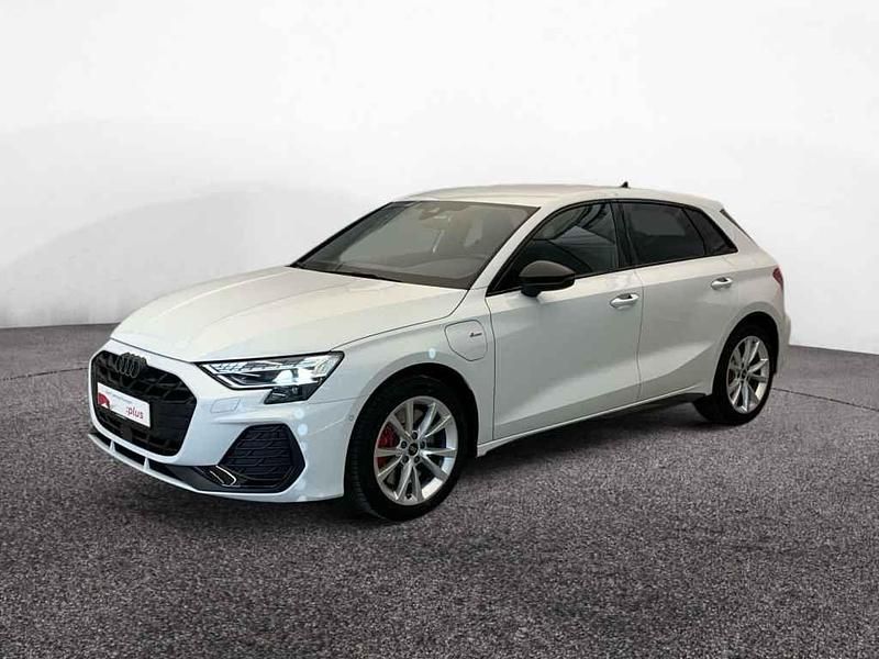 Gebraucht Audi A3 S-Line 272 PS (200 kW) 2025 Gletscherweiß metallic Limousine