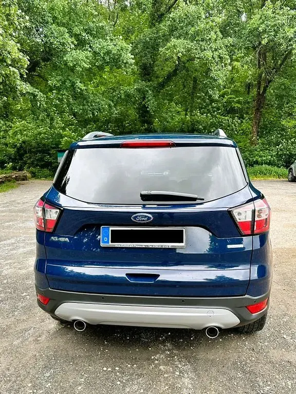 Gebraucht Ford Kuga Business Edition 150 PS (110 kW) 2018 Blau SUV