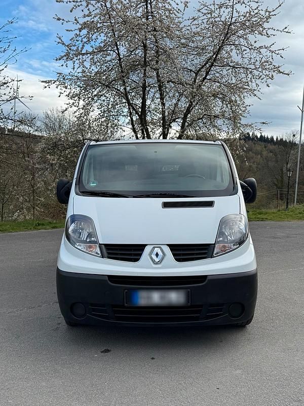 Gebraucht Renault Trafic 115 PS (84 kW) 2008 Weiß Van / Kleinbus