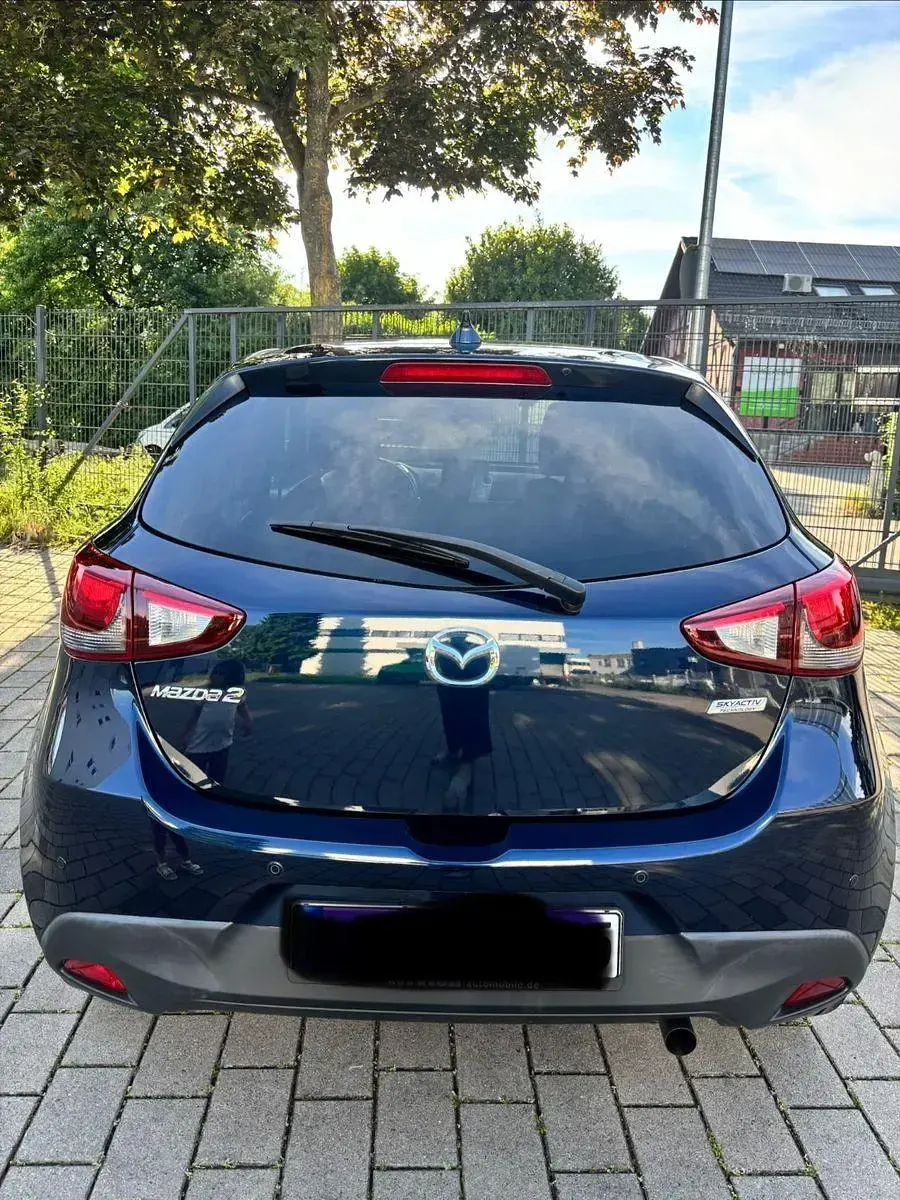 Używany Mazda 2 Kizoku 90 KM (66 kW) 2018 Niebieski Hatchback
