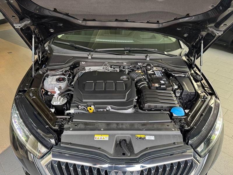 Second-hand Skoda Octavia Style 150 CP (110 kW) 2022 Negru Berlinǎ