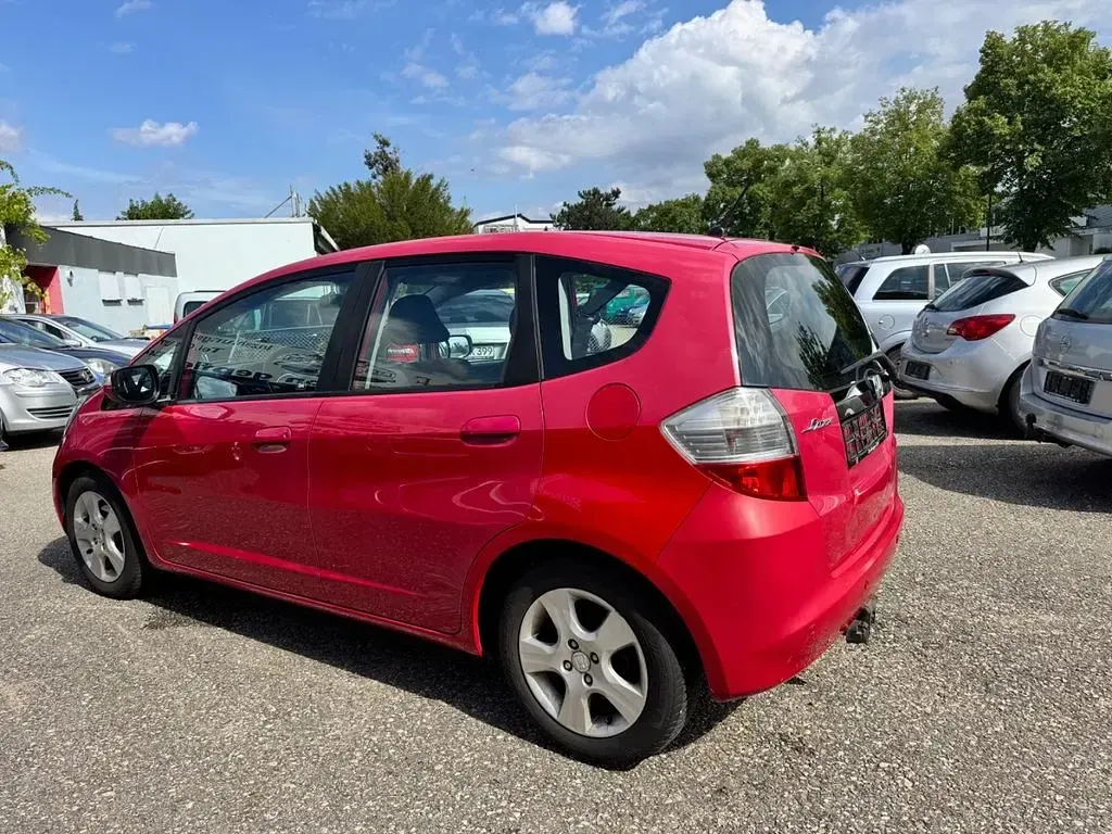 Gebraucht Honda Jazz Elegance 99 PS (72 kW) 2009 Rot Kleinwagen
