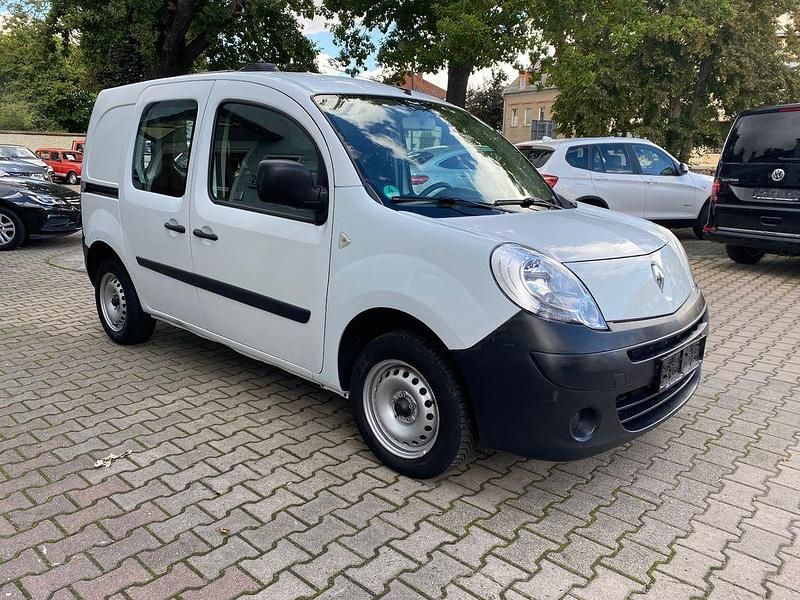 Weiß Gebraucht 2011 Renault Kangoo Rapid Extra Van / Kleinbus | 6.460 € (Etwas zu teuer) - Bild 1/4