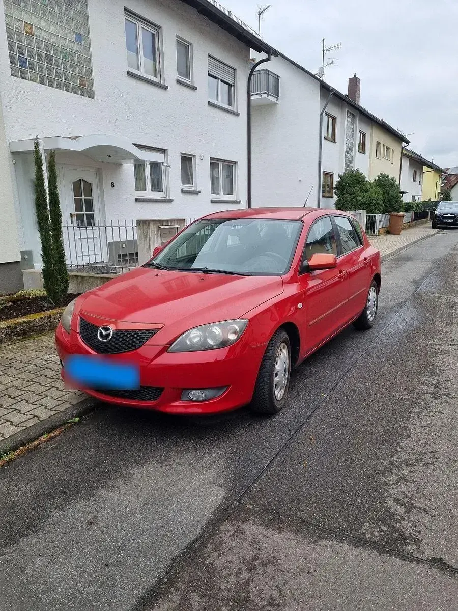 Używany Mazda 3 Active 105 KM (77 kW) 2006 Czerwony Sedan/Limuzyna