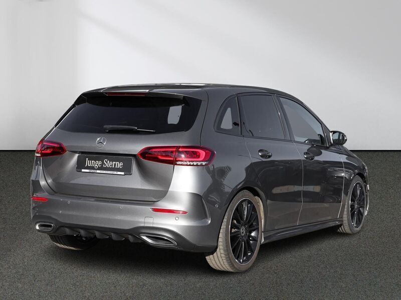 Gebraucht Mercedes B200 AMG 150 PS (110 kW) 2019 Andere farbe Van / Kleinbus