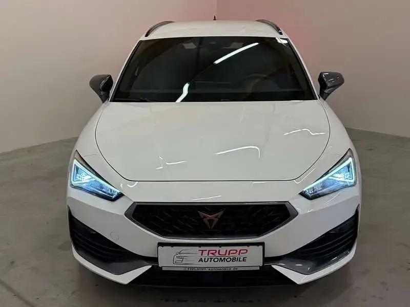 Gebraucht Cupra Leon 245 PS (180 kW) 2022 Weiß Limousine