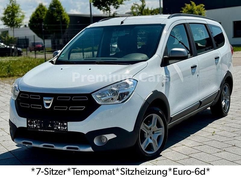 Weiß Gebraucht 2019 Dacia Lodgy Stepway Van / Kleinbus | 6.990 € (Fairer Preis) - Bild 1/2