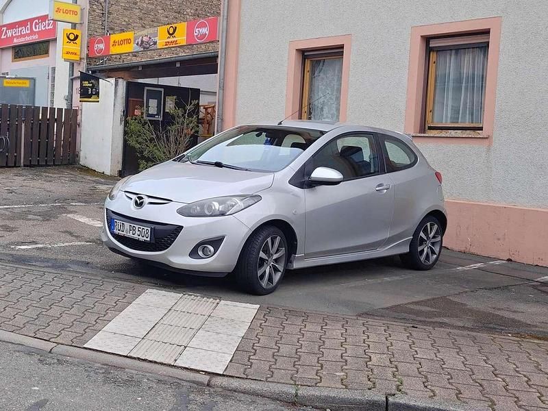 Gebraucht Mazda 2 Sports-Line 102 PS (75 kW) 2011 Silber Kleinwagen