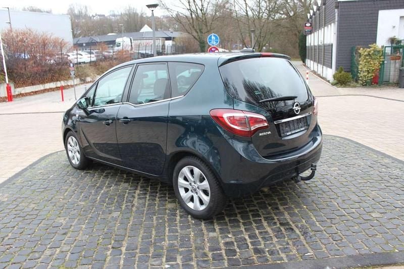 Gebraucht Opel Meriva Edition 120 PS (88 kW) 2017 Smaragd gruen (mi) Van / Kleinbus