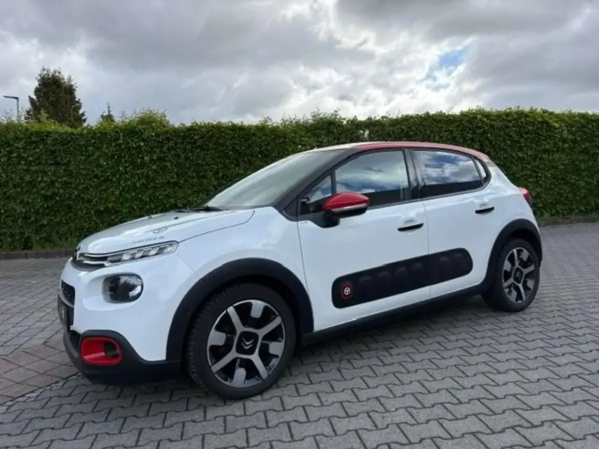 Używany Citroën C3 Shine 110 KM (80 kW) 2017 Biały Hatchback