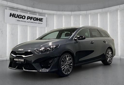 Neu Kia Ceed Sportswagon GT-Line 150 PS (110 kW) 2026 Silber Kombi