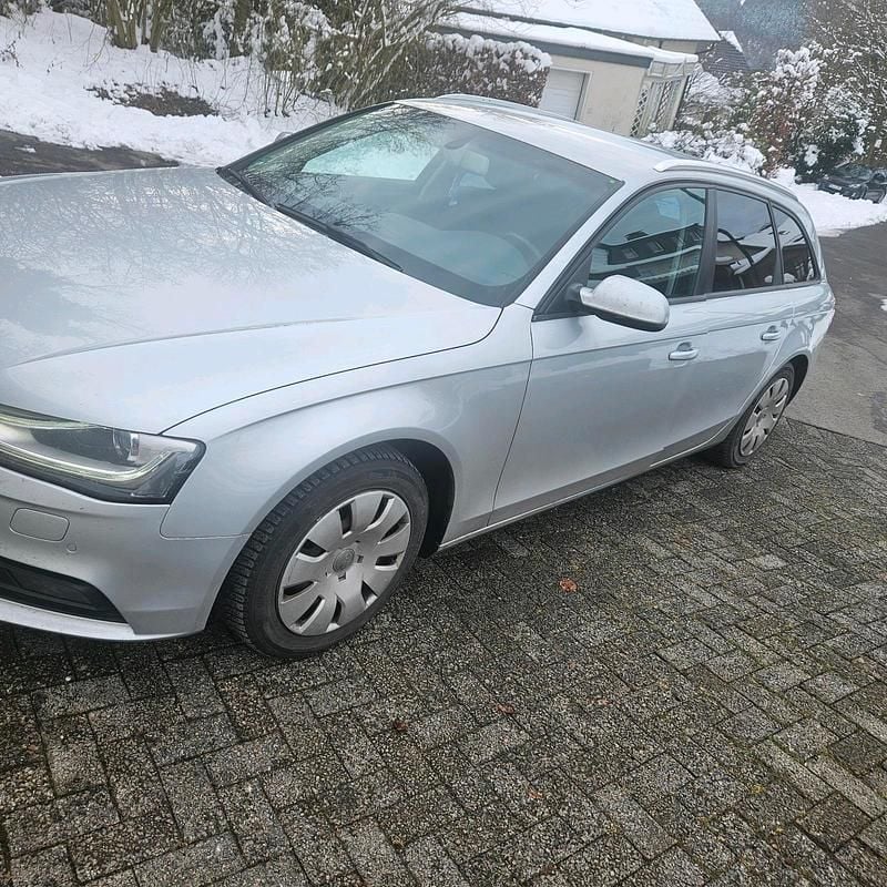 Gebraucht Audi A4 150 PS (110 kW) 2014 Silber Kombi