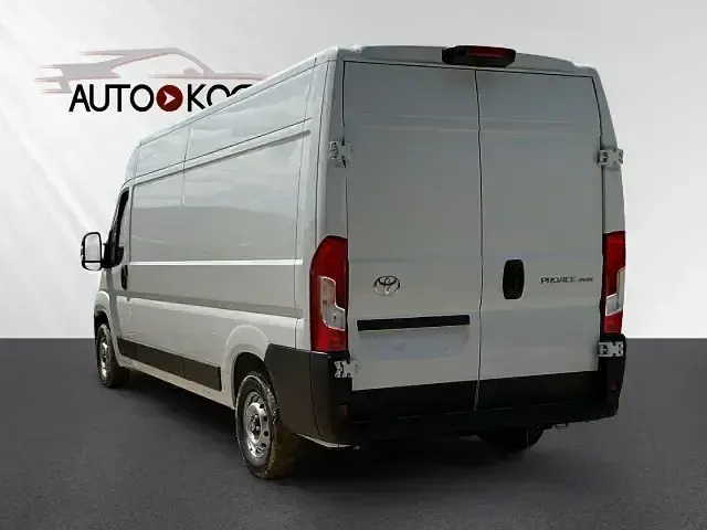 Gebraucht Toyota Proace H2 140 PS (102 kW) 2026 Icy white Van / Kleinbus