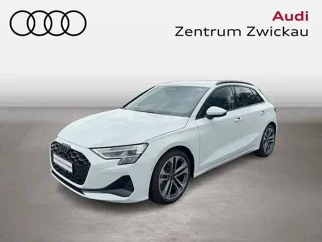 Gebraucht Audi A3 Ambiente 204 PS (150 kW) 2025 Gletscherweiß metallic Limousine
