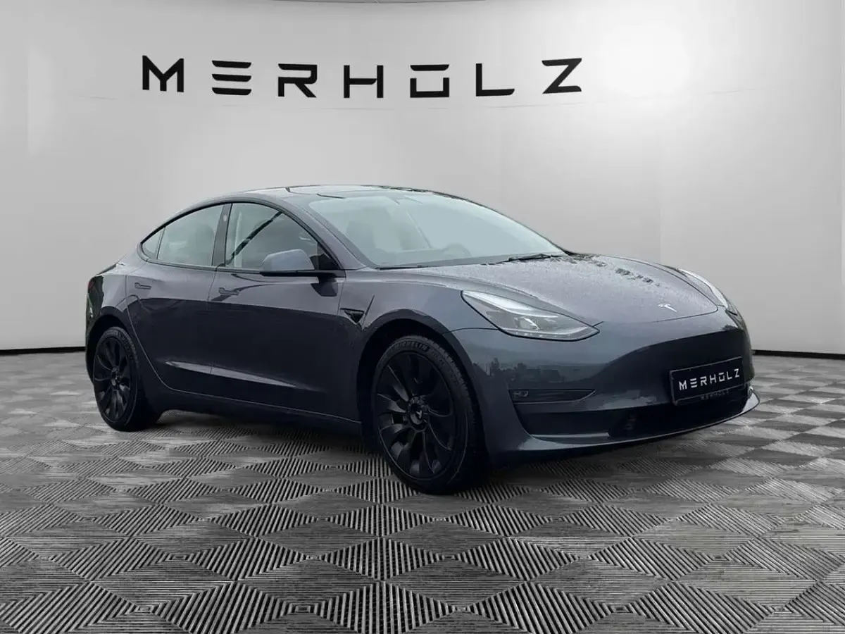 Usata Tesla Model 3 355 kW (483 CV) 2022 Grigio Berlina