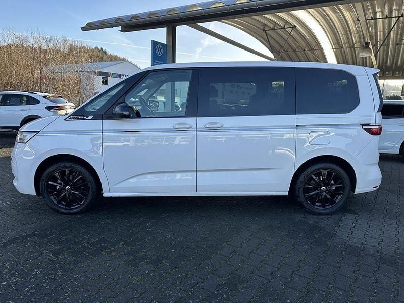 Gebraucht VW Multivan Pro 150 PS (110 kW) 2024 Candyweiß Van