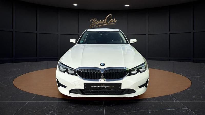 Gebraucht BMW 320 184 PS (135 kW) 2020 Weiß Limousine