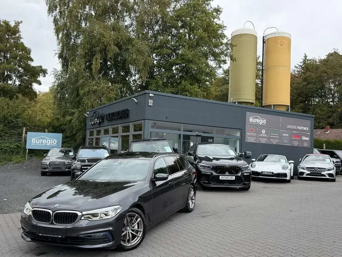 Gebraucht BMW 540 Sport Line 340 PS (250 kW) 2018 Sophistograu Kombi
