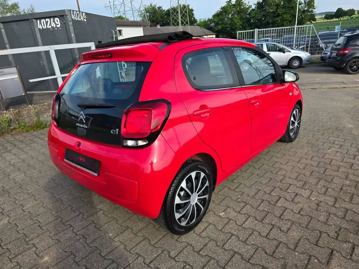Gebraucht Citroën C1 Shine 82 PS (60 kW) 2016 Zu lackieren rot 3p0/ Kleinwagen