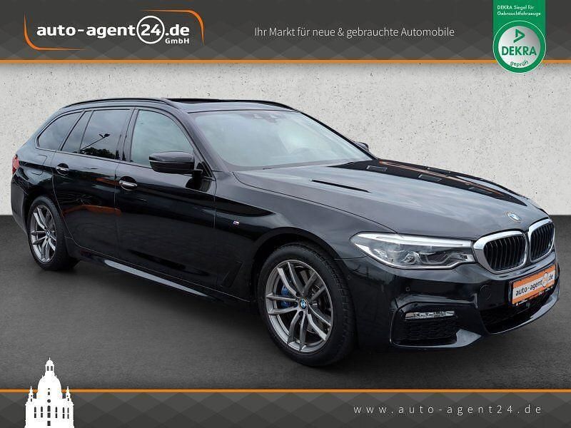 Black sapphire metallic (475) Gebraucht 2017 BMW 530 M Sport Kombi | 27.990 € (Teuer) - Bild 1/4