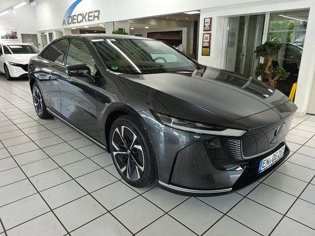 Grau Neu 2025 Mazda 6e Takumi-Line Limousine | 43.675 € (Fairer Preis) - Bild 1/4