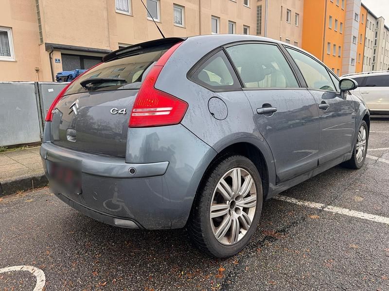 Gebraucht Citroën C4 108 PS (79 kW) 2006 Grau Limousine