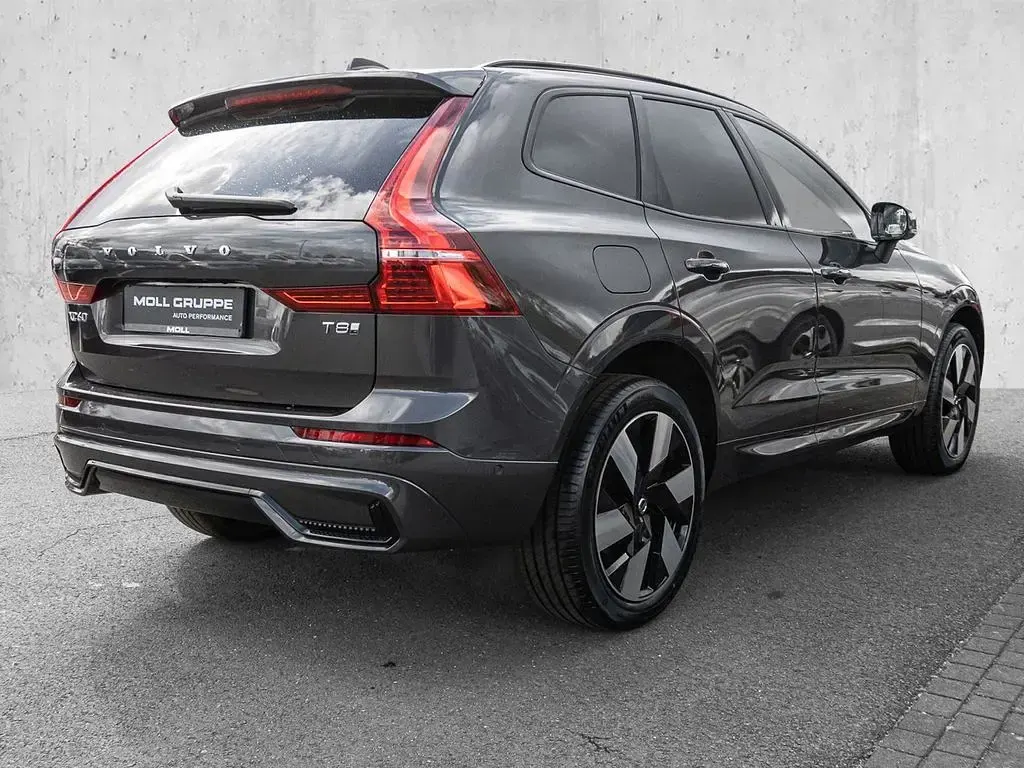 Gebraucht Volvo XC60 Plus 310 PS (228 kW) 2025 Platinum grey SUV
