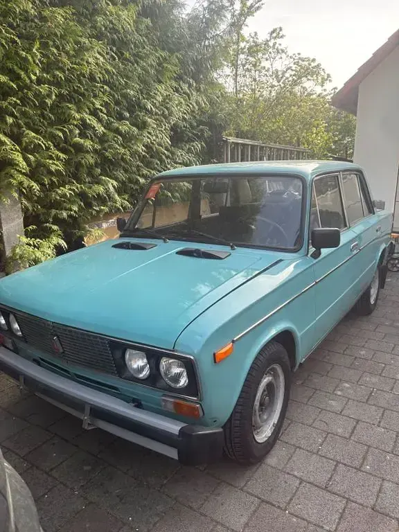 Second-hand Lada 2106 71 CP (52 kW) 2001 Albastru Berlinǎ