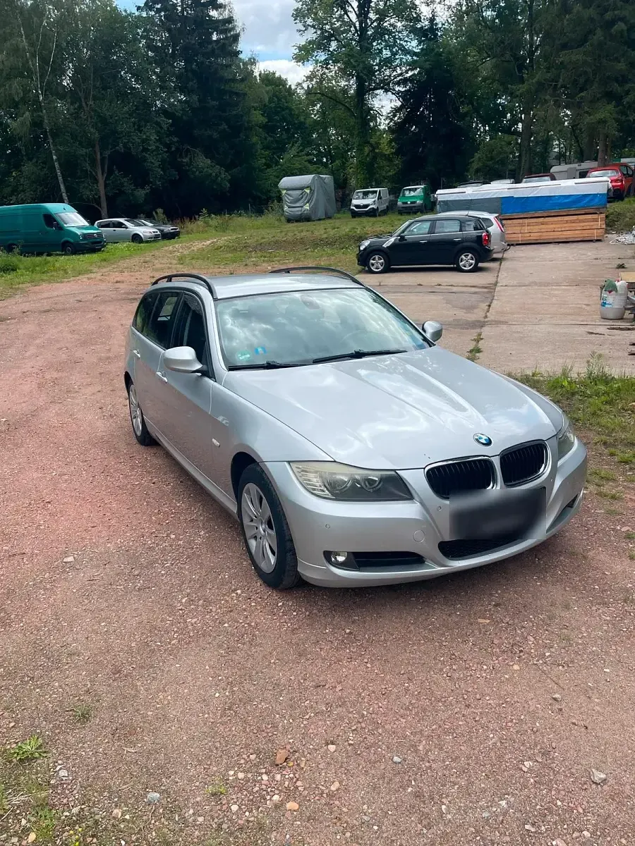 Gebraucht BMW 318 143 PS (105 kW) 2008 Silber Kombi
