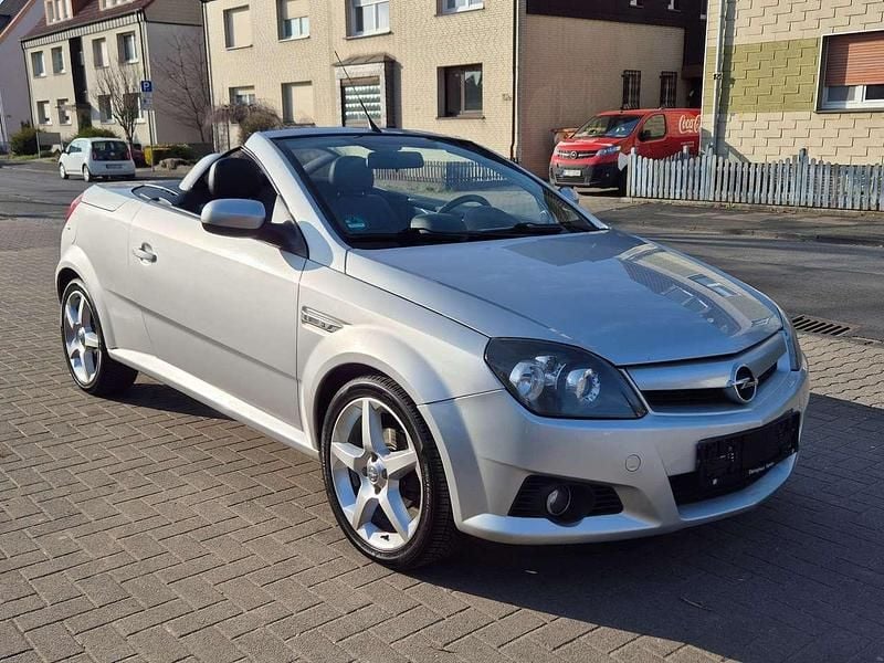 Starsilber iii m2 Gebraucht 2005 Opel Tigra Sport Cabrio | 2.000 € (Fairer Preis) - Bild 1/4