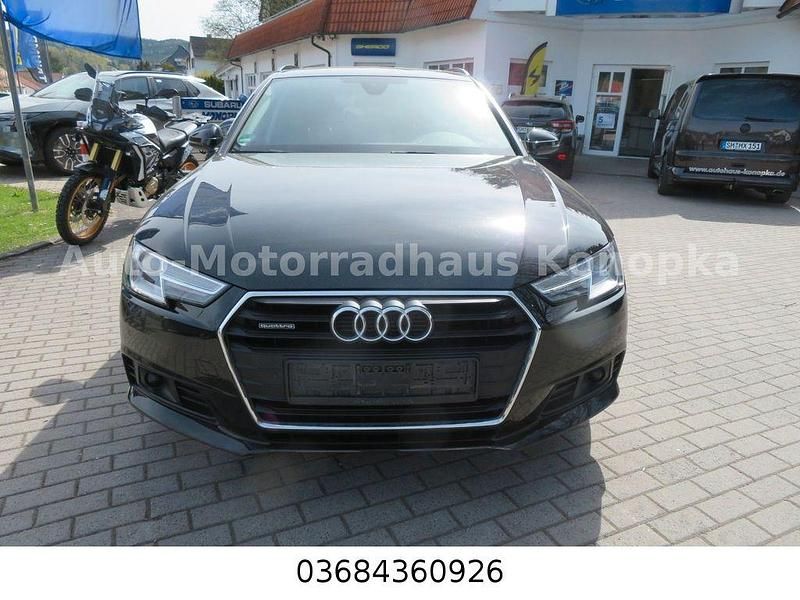 Gebraucht Audi A4 Basis 190 PS (139 kW) 2017 Schwarz Kombi