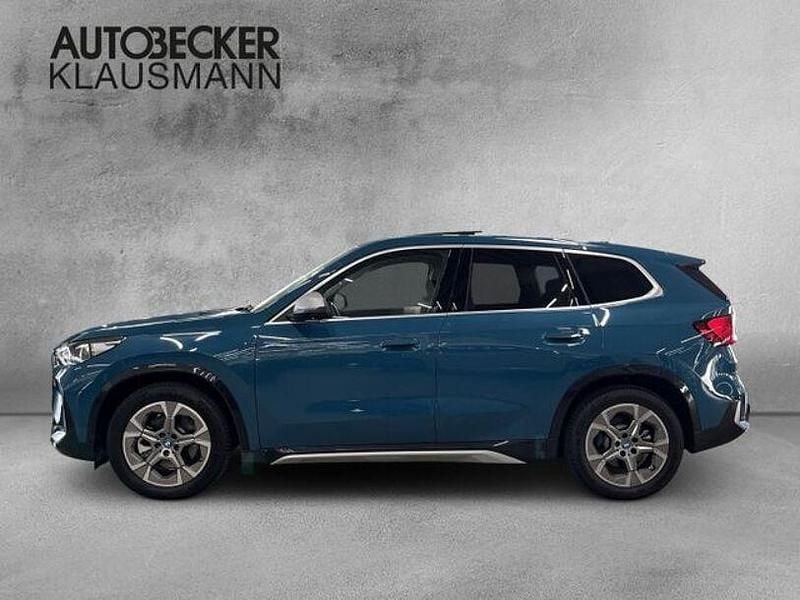 Gebraucht BMW iX1 Luxury Line 225 kW (306 PS) 2024 Blau SUV