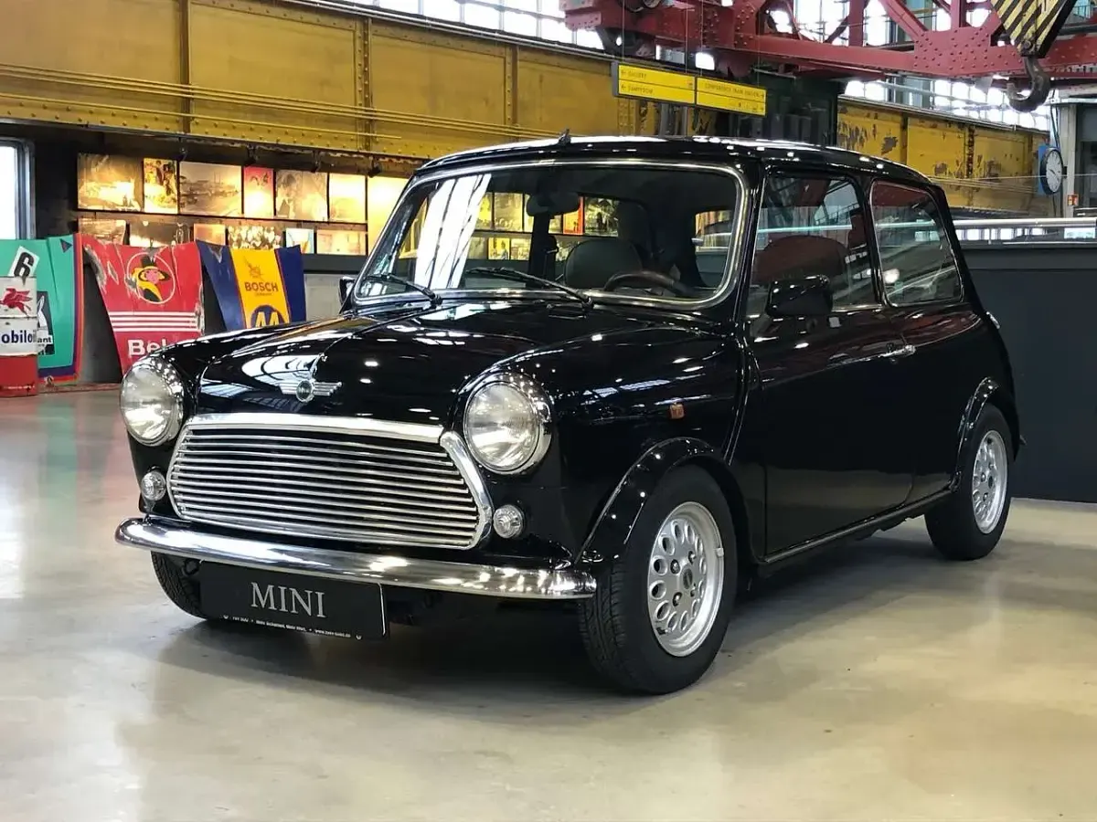 Używany Mini Cooper Seven 63 KM (46 kW) 2000 Czarny Hatchback