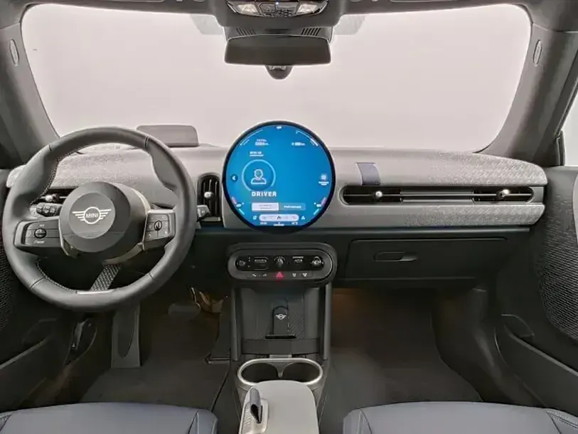 Używany Mini Cooper 156 KM (114 kW) 2024 Niebieski Hatchback