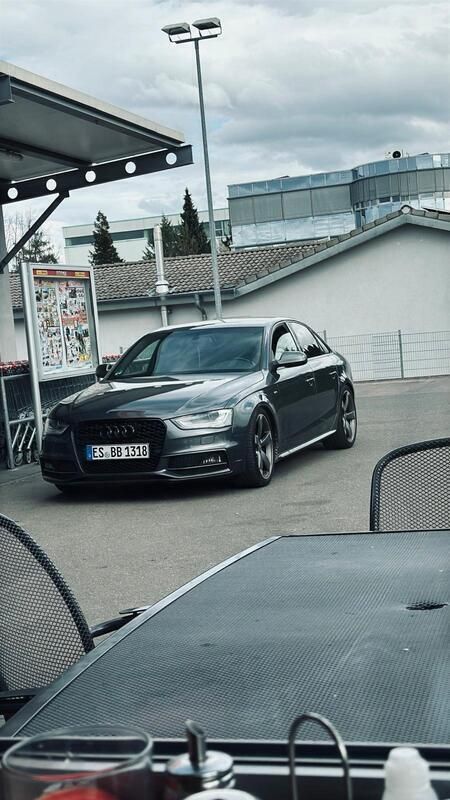 Andere außenfarben Gebraucht 2013 Audi A4 S-Line Limousine | 10.000 € (Fairer Preis) - Bild 1/4
