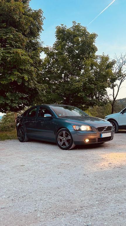 Silber Gebraucht 2005 Volvo S40 Limousine | 1.700 € (Superpreis) - Bild 1/4