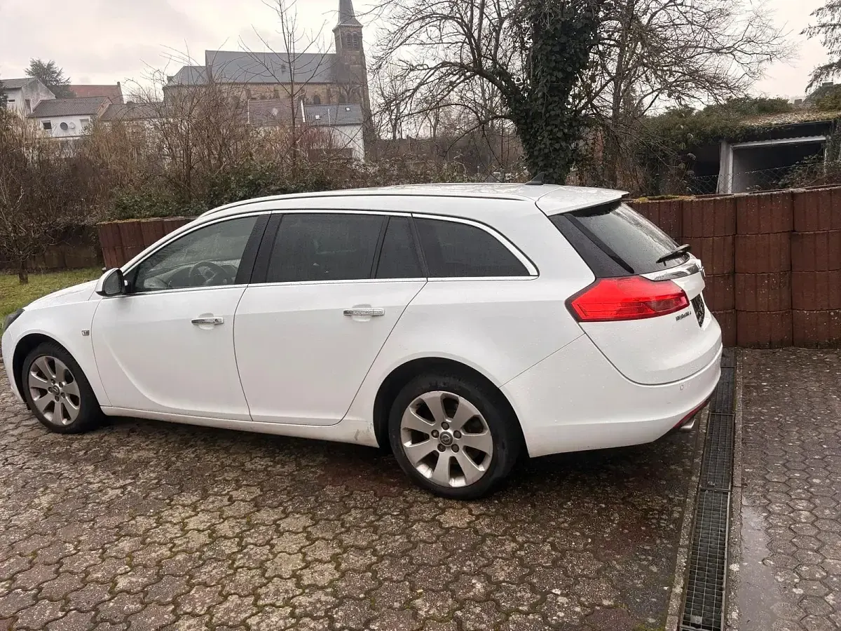 Brugt Opel Insignia 160 HK (117 kW) 2009 Hvid Stationcar