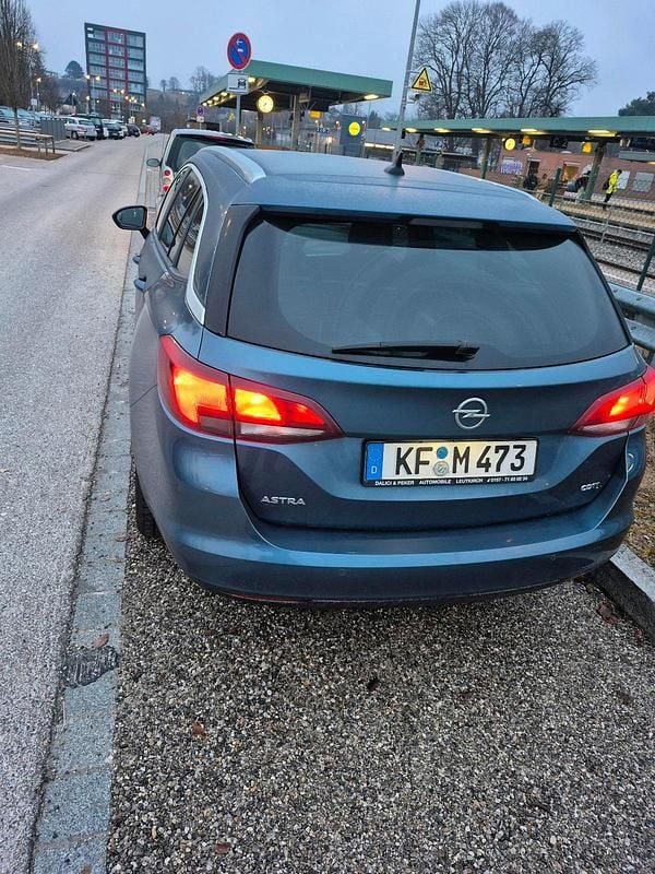 Gebraucht Opel Astra 110 PS (80 kW) 2017 Blau Kombi