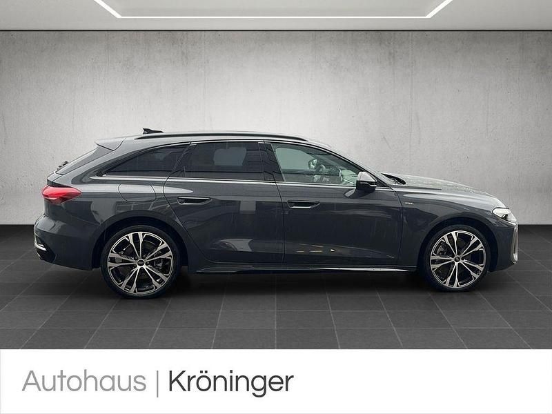 Neu Audi A5 Edition .1 252 PS (185 kW) 2025 Grau Kombi