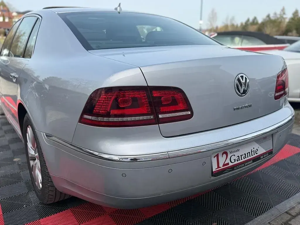 Gebraucht VW Phaeton 245 PS (180 kW) 2015 Silber Limousine